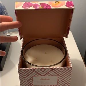 New in Box Gardenia Scented Candle